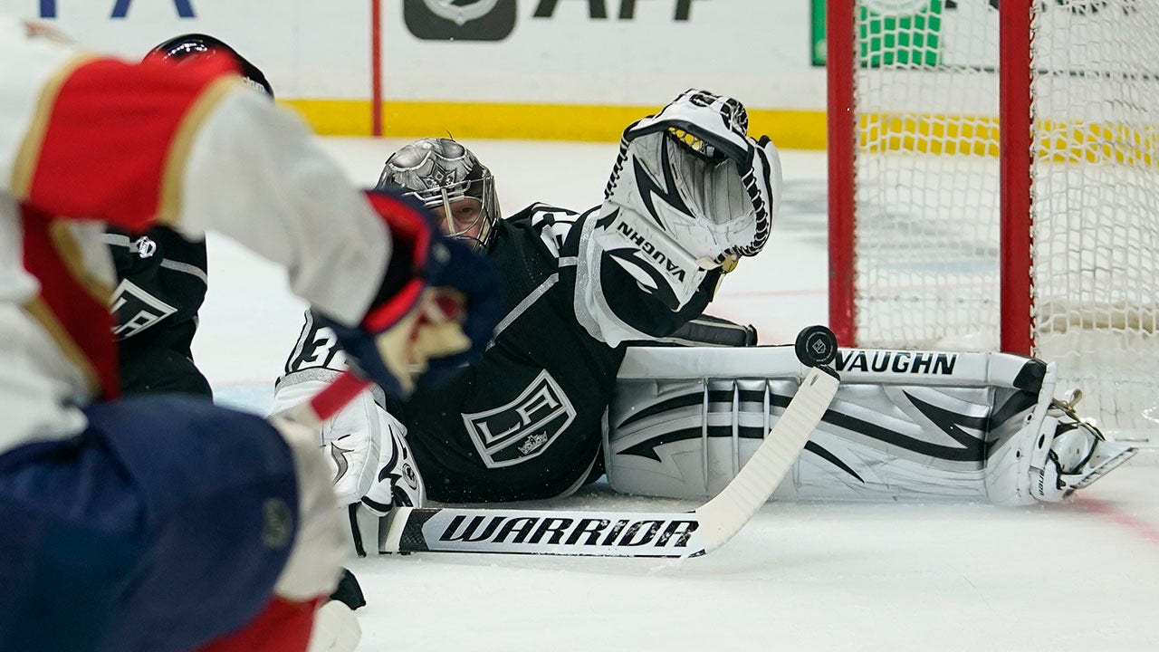 Jonathan Quick Los Angeles Kings Game-Worn World Cup of Hockey