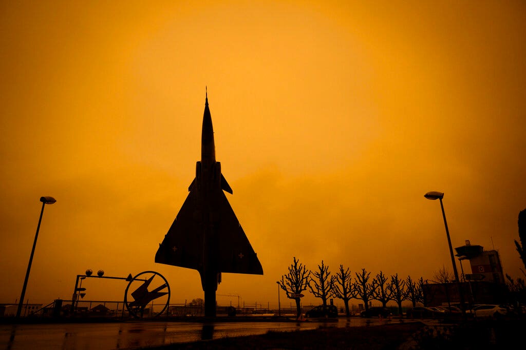 'African blob': Saharan dust storm covers Spain, spreads out across Europe
