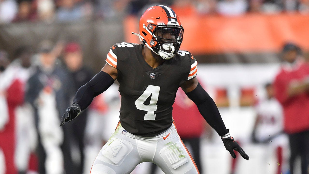 Browns Reportedly Make Decision On Tight End David Njoku - The Spun: What's  Trending In The Sports World Today