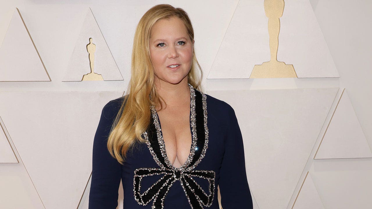 Amy Schumer opens up about struggles with endometriosis: 'It is a lonely disease'