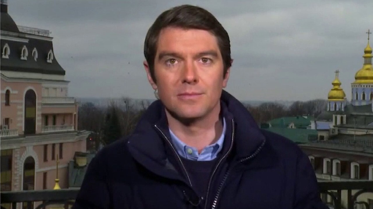 Fox News' Benjamin Hall transferred to Texas after suffering serious injuries reporting from Ukraine