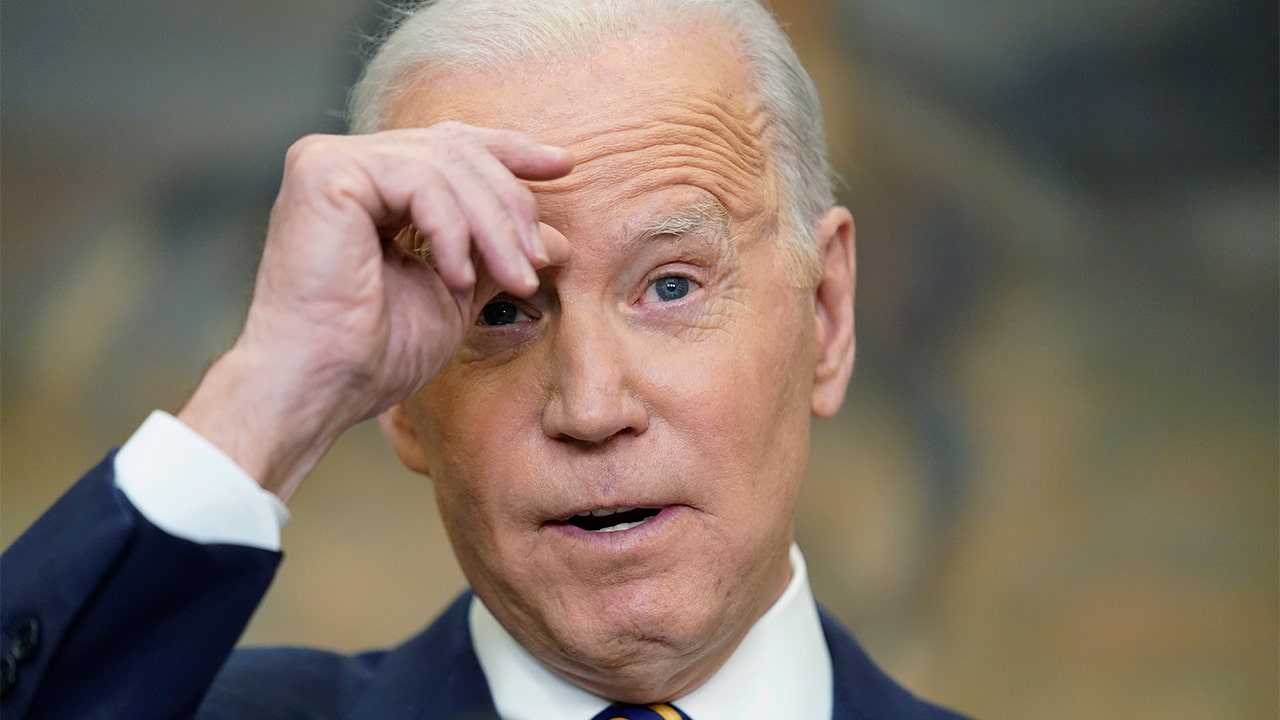 Read more about the article Biden’s French president gaffe latest instance of confusion about dead people