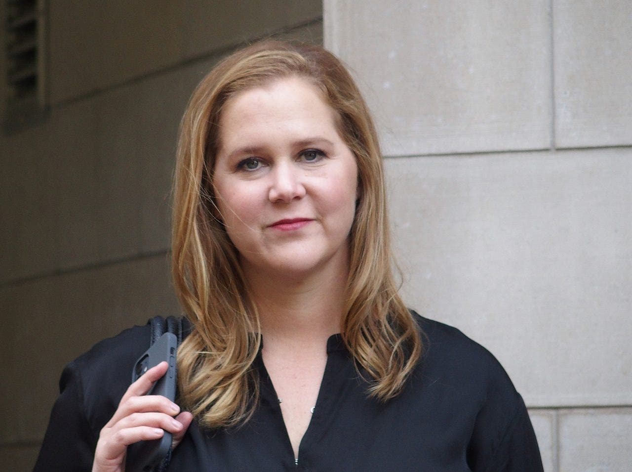 Amy Schumer reveals hair-pulling disorder: 'I think everybody has a big secret, and that’s mine'