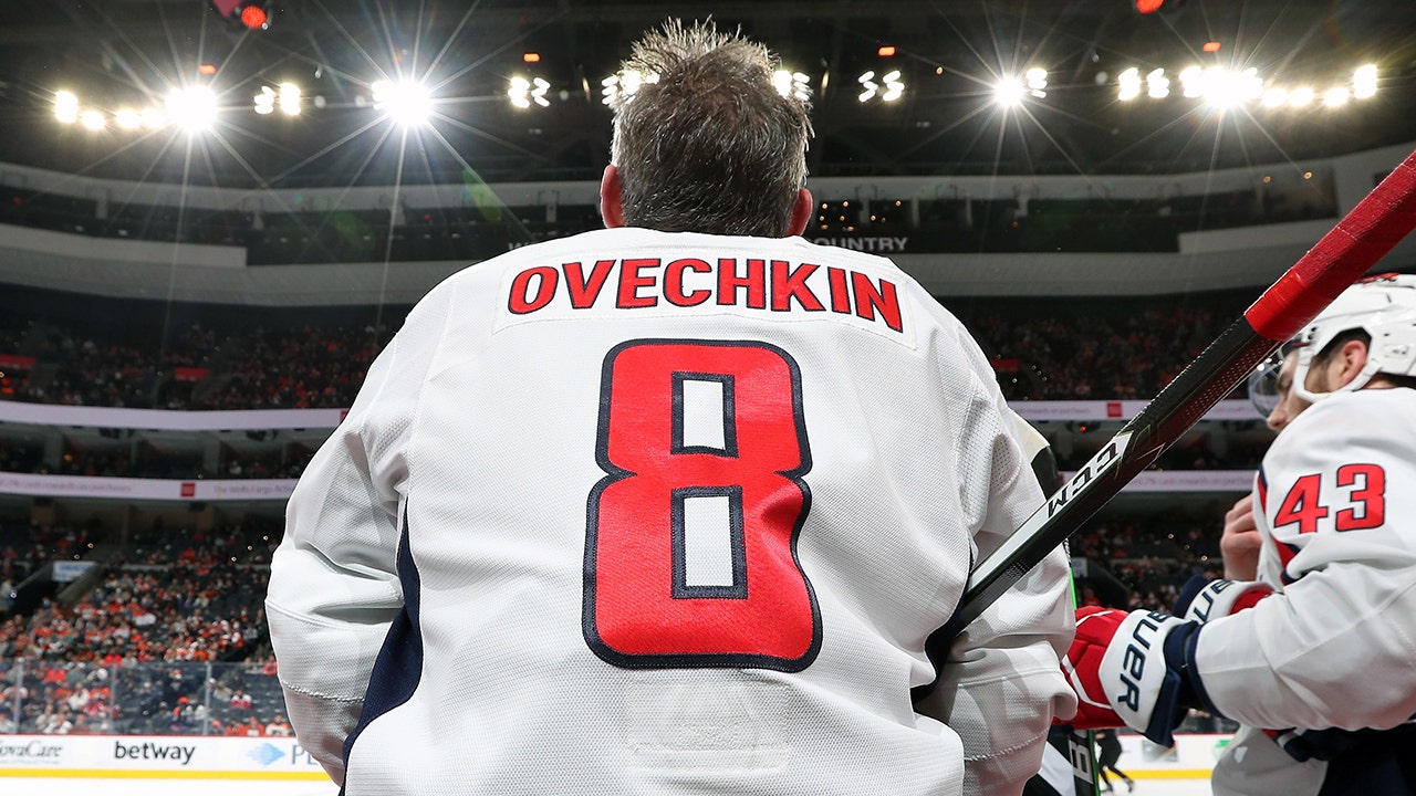 Alex Ovechkin, Russia manage opening hockey win over Sloveni - The  Washington Post