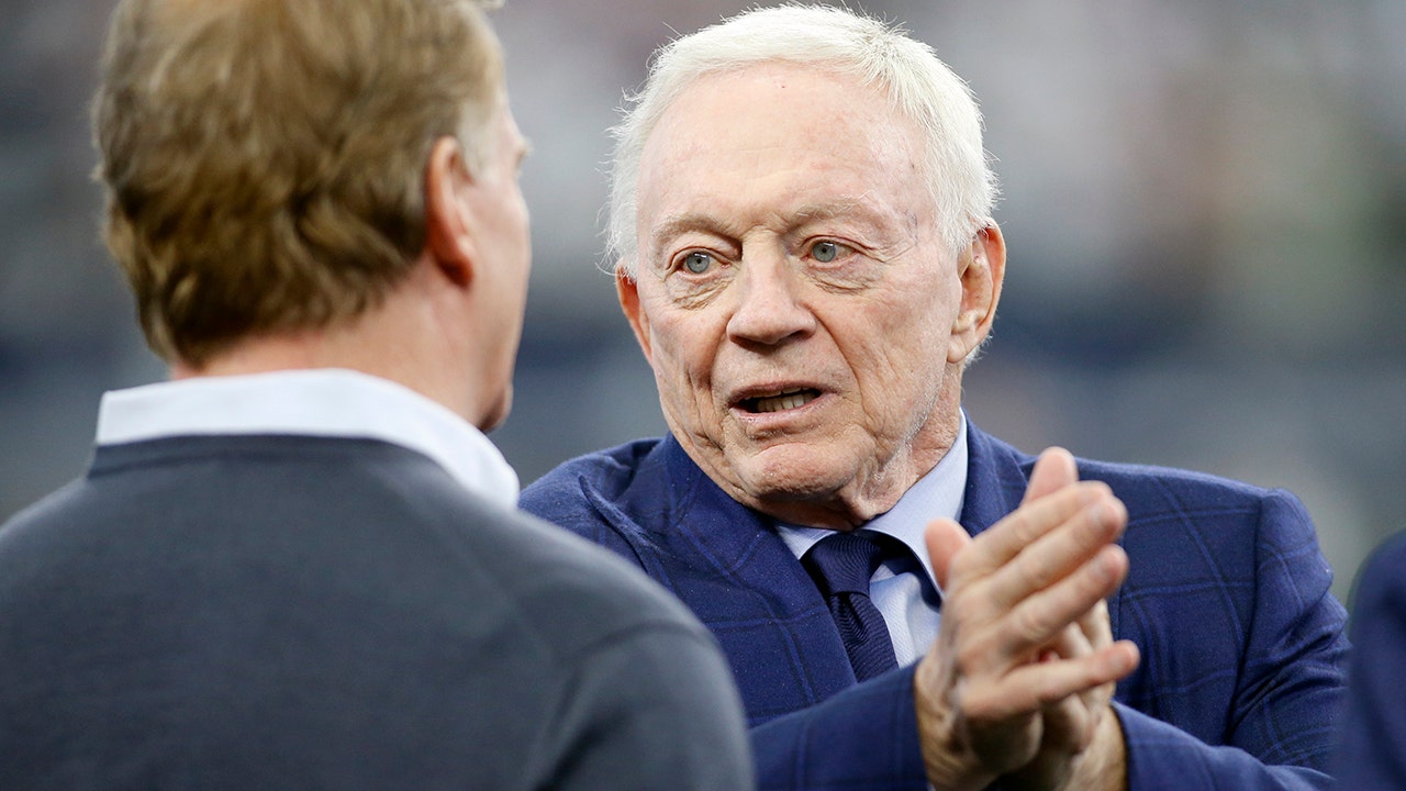 Cowboys' Jerry Jones defends workplace culture amid voyeurism settlement  revelation