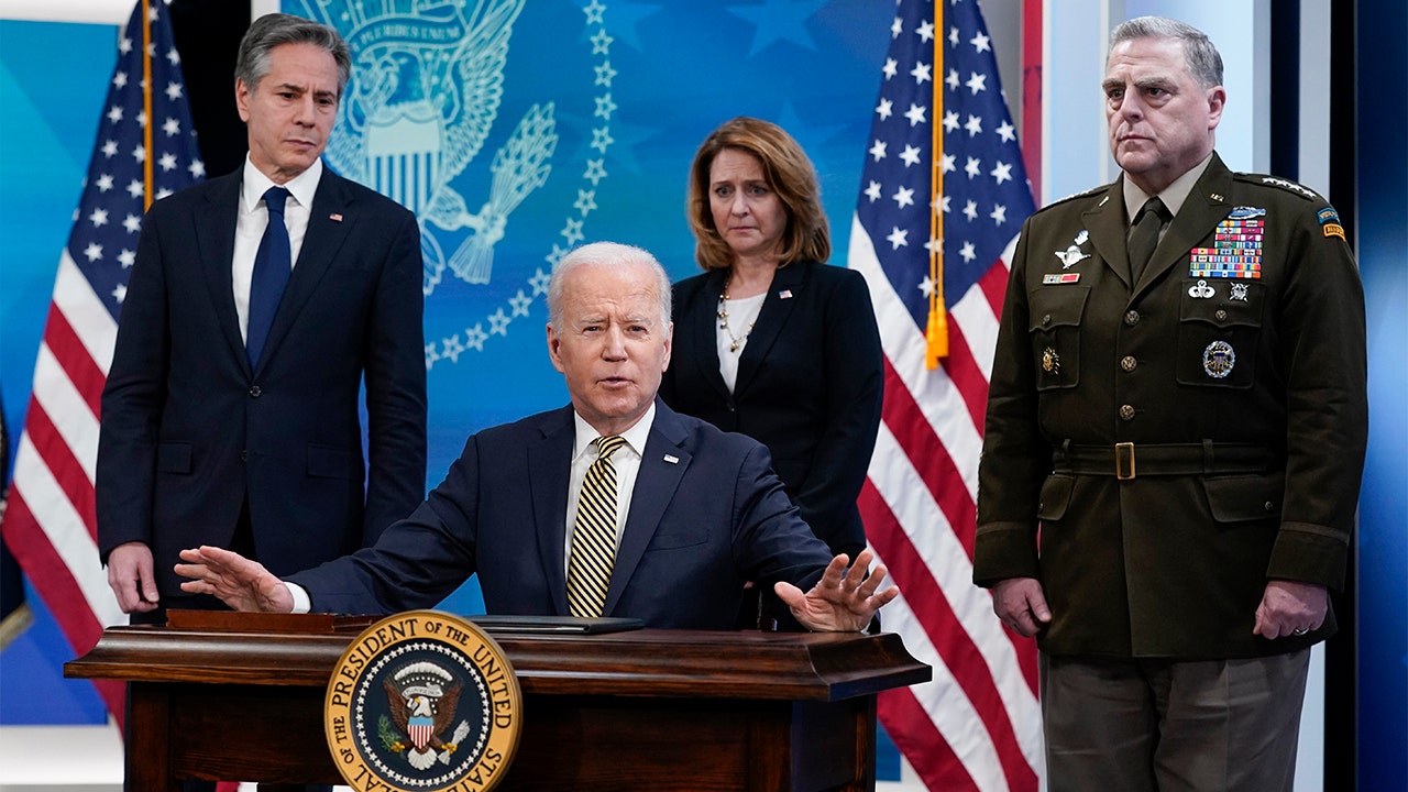 Biden approves more anti-aircraft systems, drones for Ukraine, warns of 'long and difficult battle'