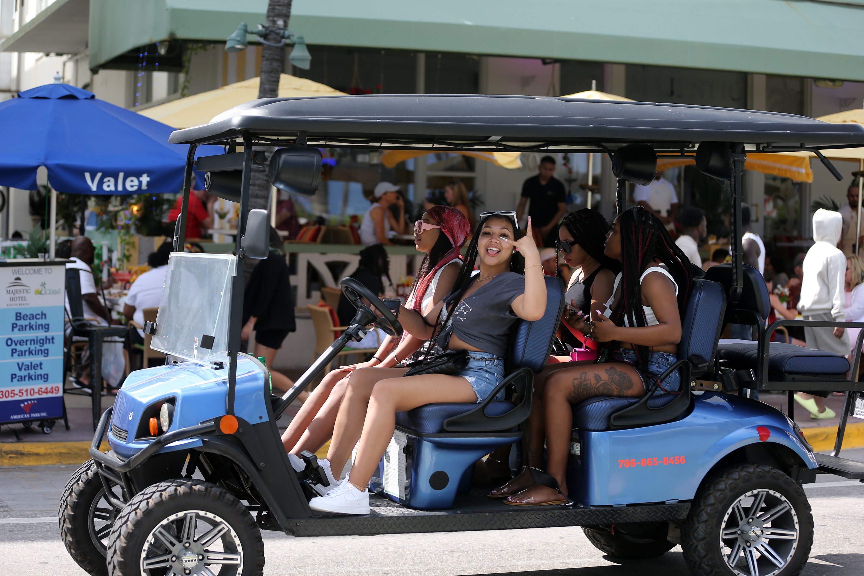 Miami Beach to impose spring break curfew this week after two shootings