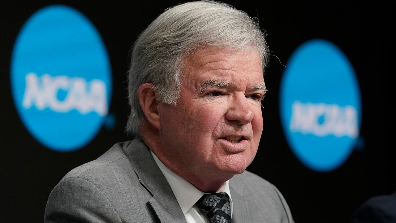 NCAA President Mark Emmert stepping down no later than 2023