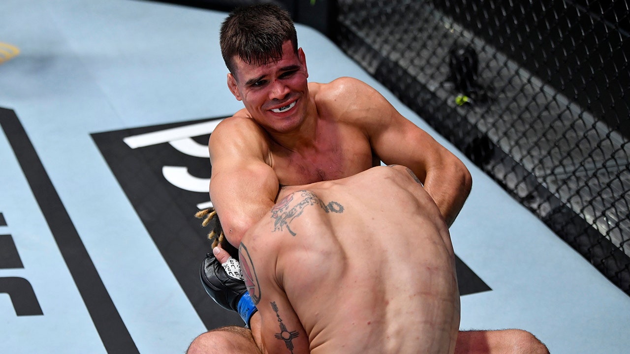 UFC fighter Mickey Gall believes he would 'f— Bruce Lee up' in his prime |  Fox News