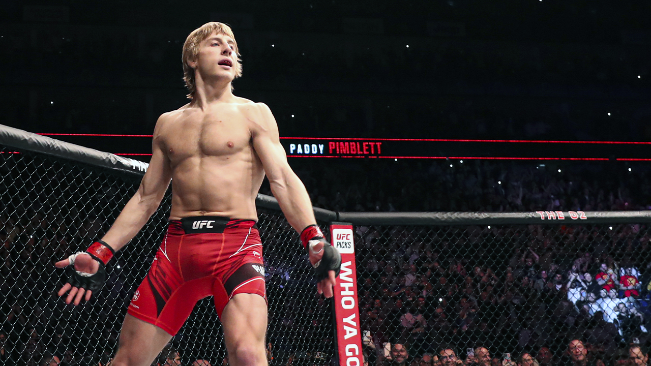 UFC star wants to fight 'lizard' Zuckerberg for reported Instagram ban: 'Biggest bully in the world'