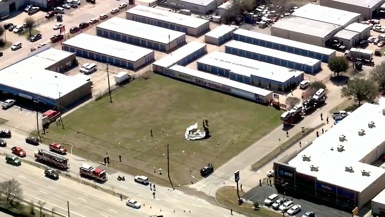 Texas helicopter crashes and bursts into flames, pilot confirmed dead