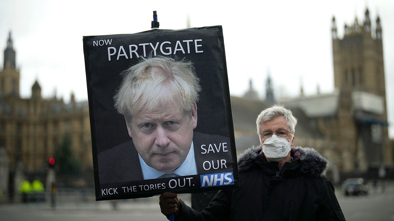 'Partygate' coronavirus scandal: 20 people fined as Johnson denies wrongdoing