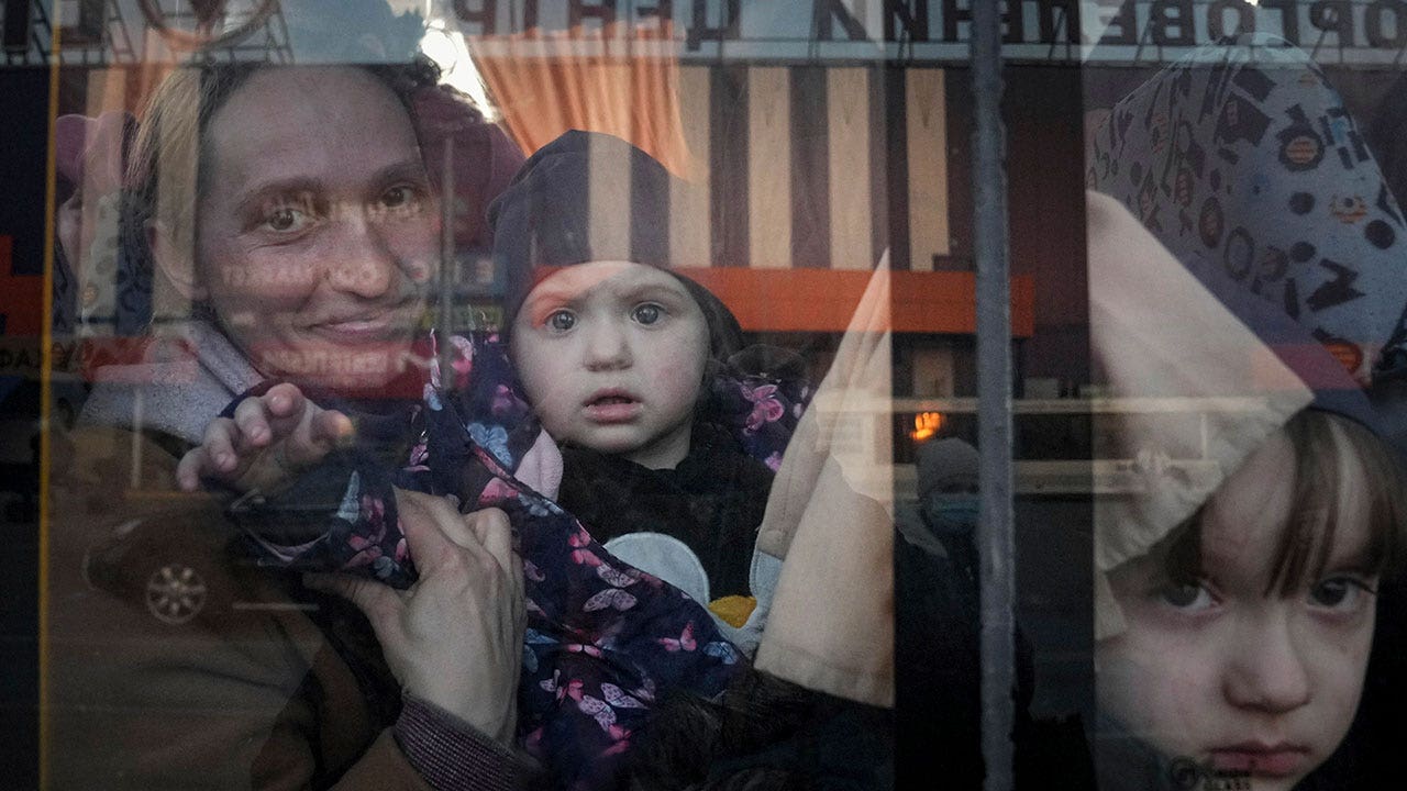 Number of Ukraine refugees passes worst-case UN estimate