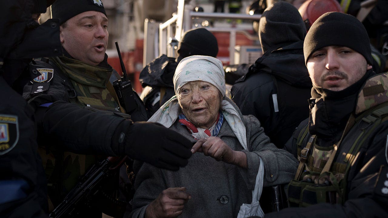 Ukraine sees room for compromise as 20,000 escape Mariupol