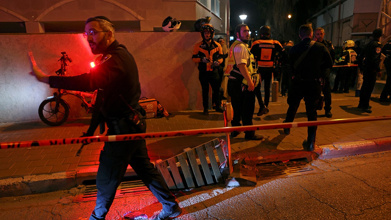 Israel shooting: Gunman opens fire in Tel Aviv suburb, kills four people before being shot by police