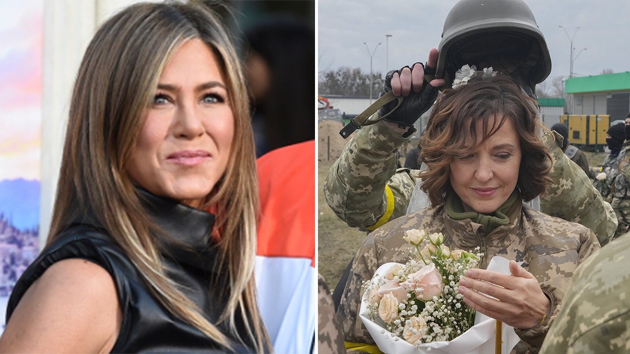 Jennifer Aniston applauds Ukrainian women defending their country: 'You're incredible'
