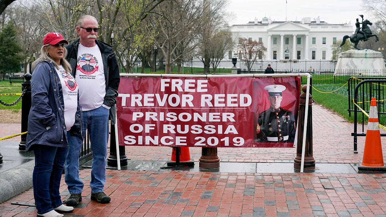 Parents of a Marine vet imprisoned in Russia meet with Biden