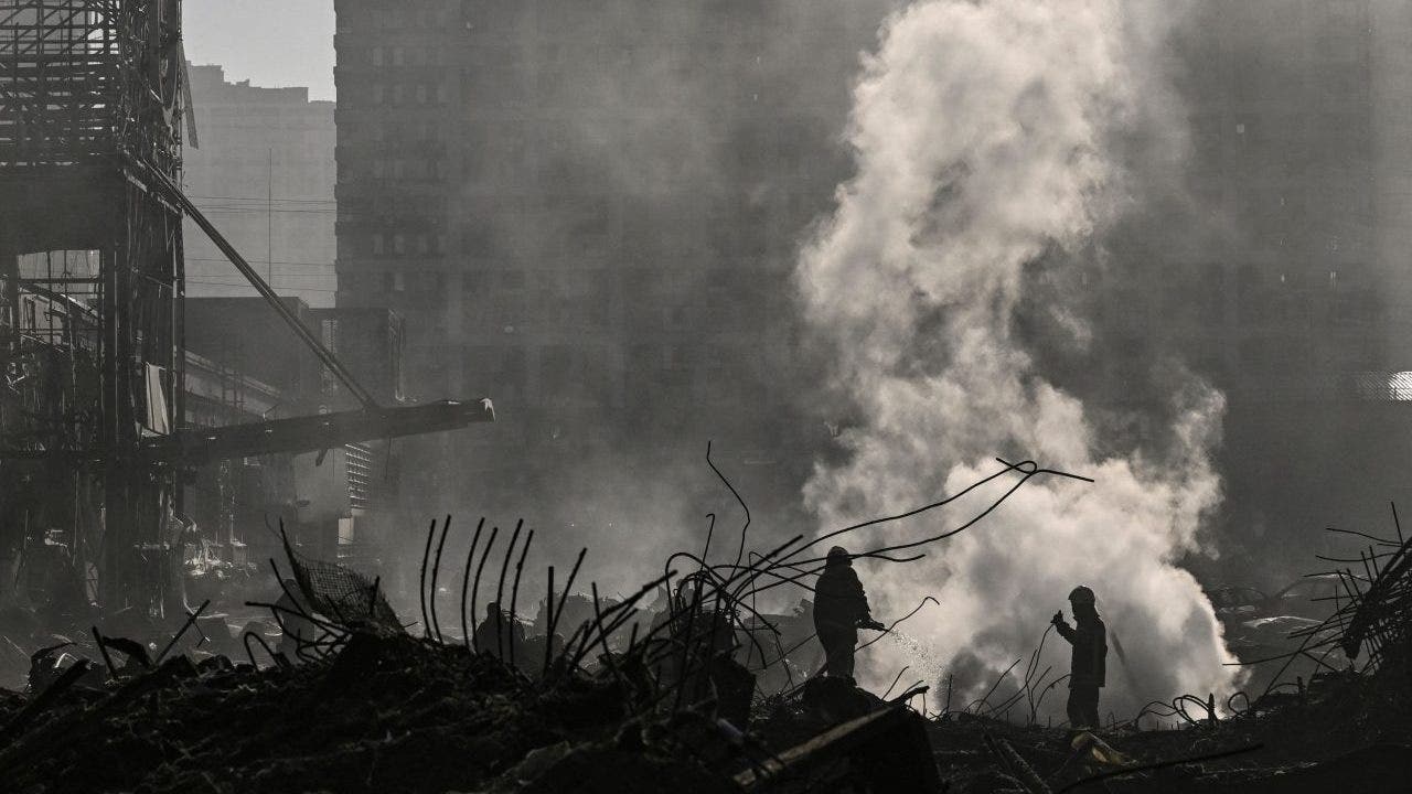 رئيس بلدية كييف يؤكد وقوع قصف صاروخي في المدينة