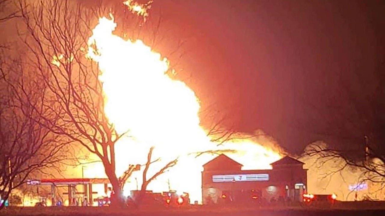 Car slams into Texas gas pipeline causing massive explosion