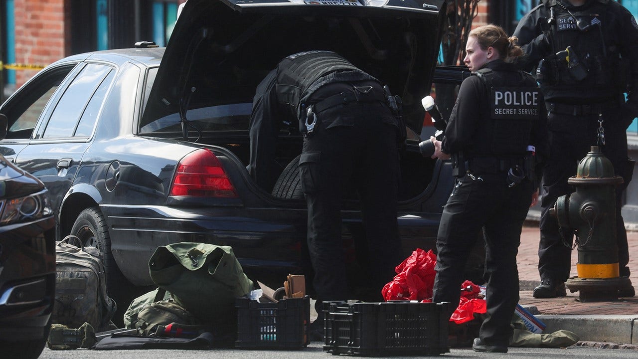 Secret Service arrests two men on weapons charges near Ukrainian Embassy in DC