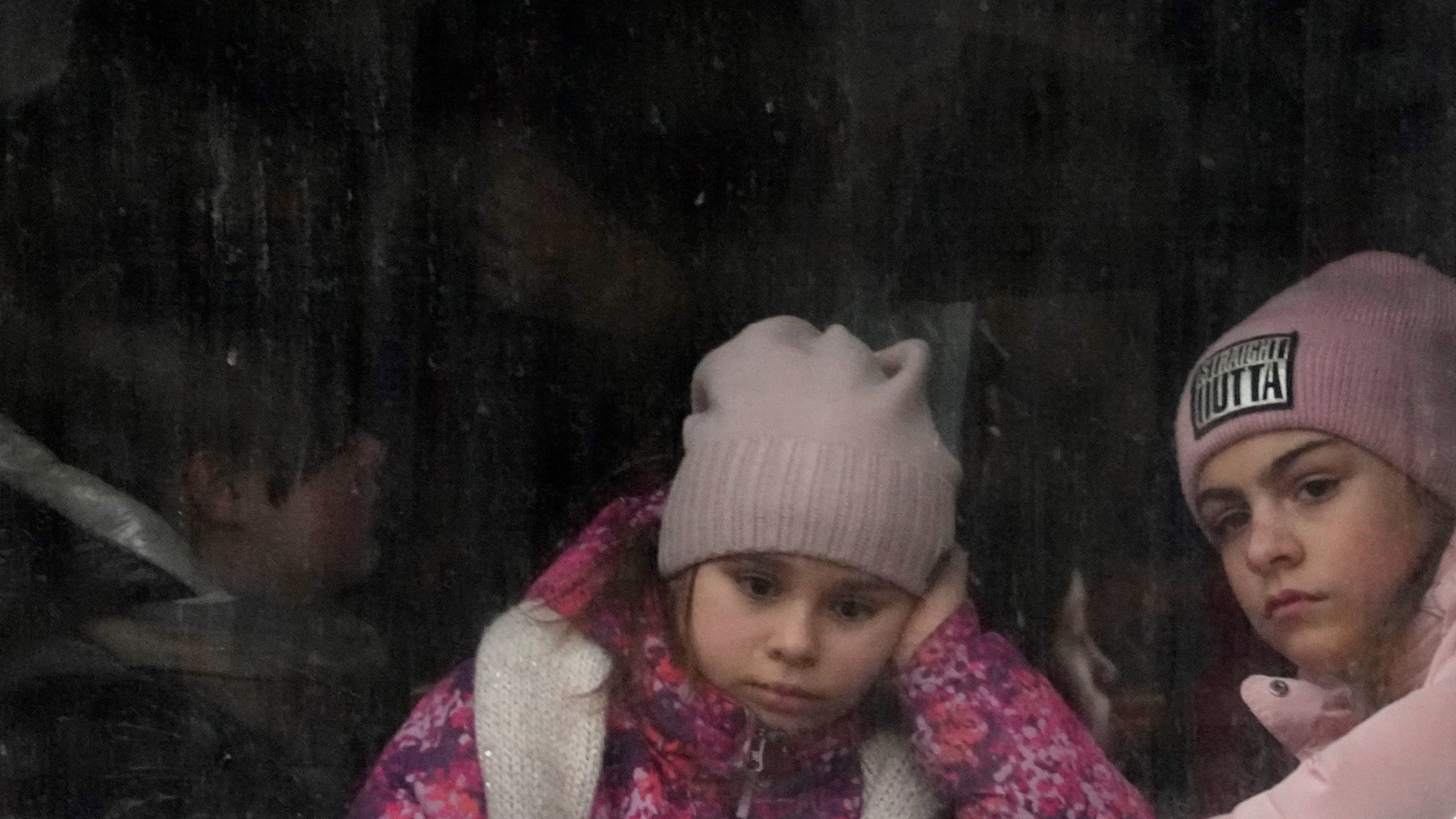 Ukrainian refugee children facing disorientation, exploitation during dangerous trek from home: Dr. Siegel