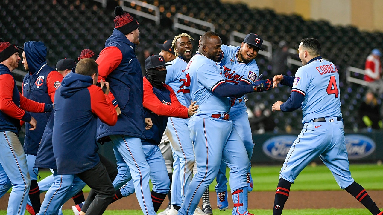 Urshela, Twins walk off Tigers in 5-4 win