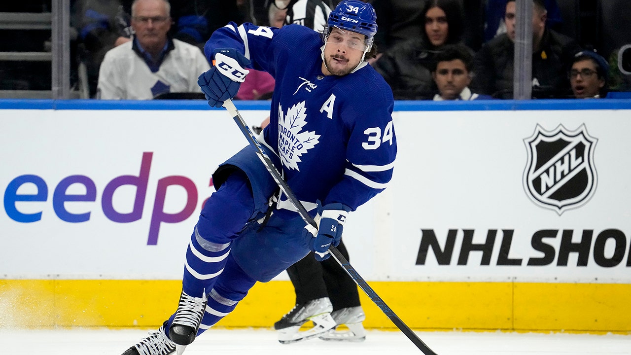 Maple Leafs' Auston Matthews Wins NHL MVP, MOP Awards - Sports