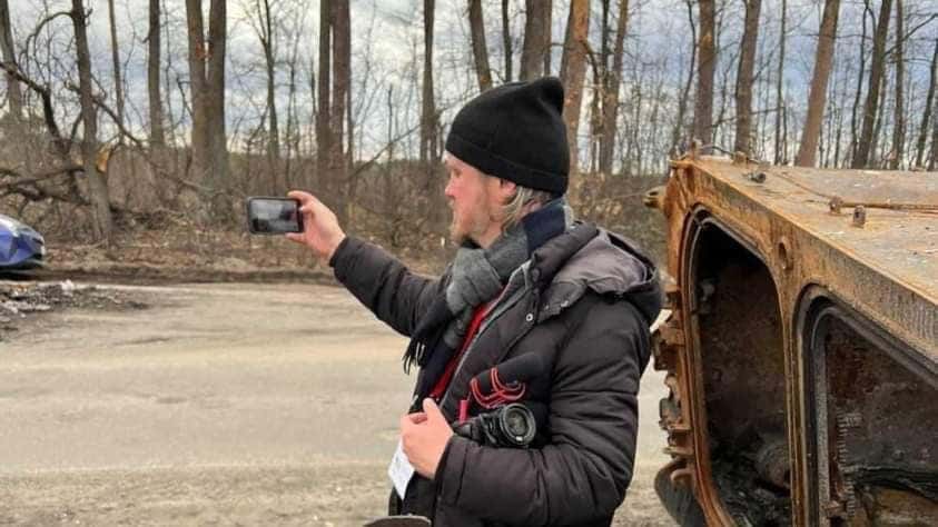 'House of Cards' showrunner is filming in Bucha to document 'genocide' and 'heroic resistance' in Ukraine