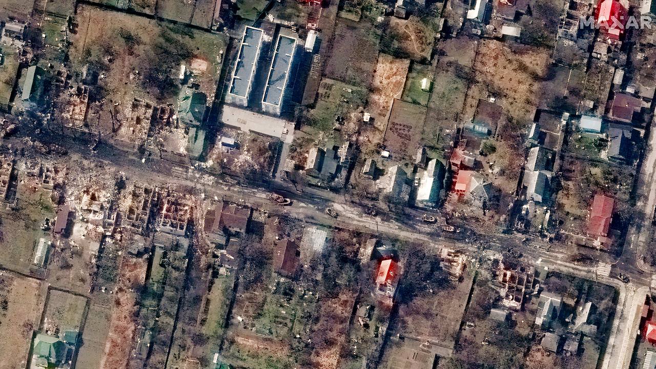 Satellite imagery shows bodies laid in Bucha streets for weeks, contradicting Russian claims