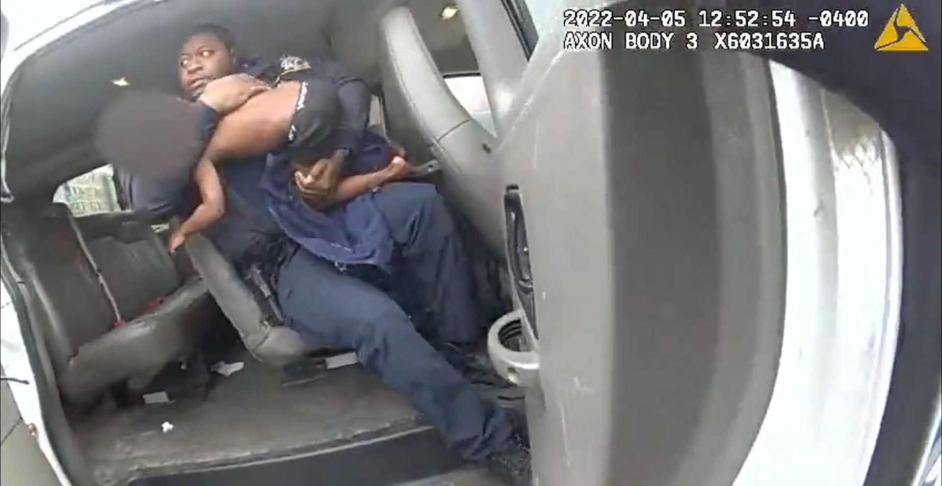 New York City 4-year-old survives six-story fall from window with help from good Samaritans, police: video