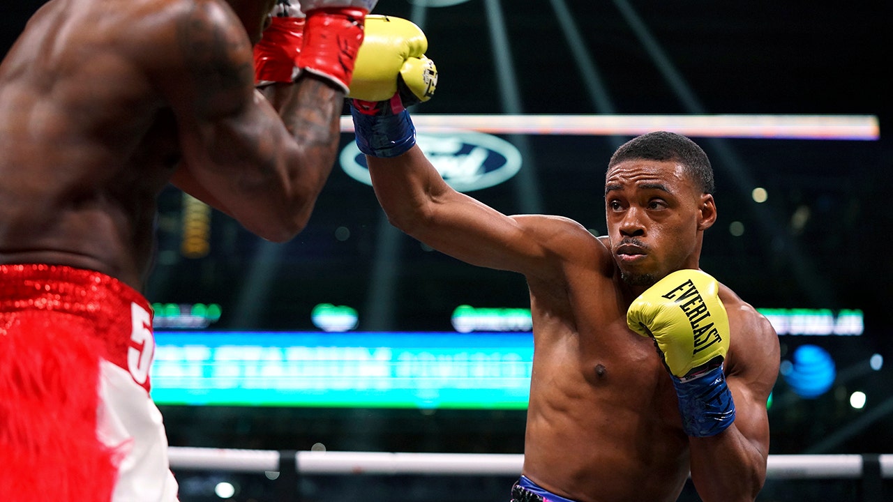 Errol Spence Jr adds 3rd title belt with TKO over WBA champ Yordenis Ugás thumbnail