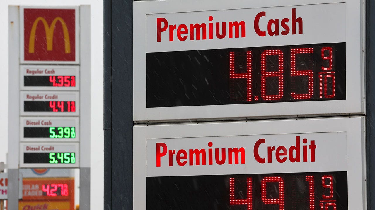 Gas prices won't affect Memorial Day weekend travel plans, Americans say