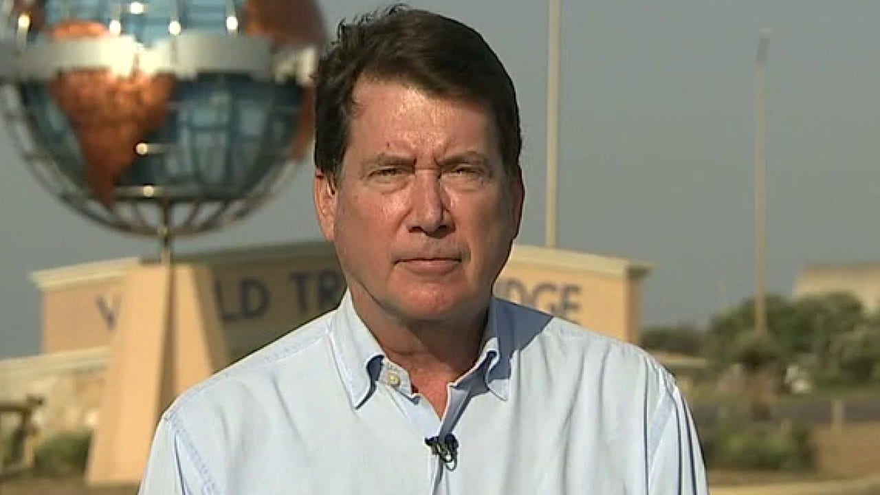 Sen. Hagerty, during southern border visit, says US is facing 'a crisis beyond measure' as numbers rise