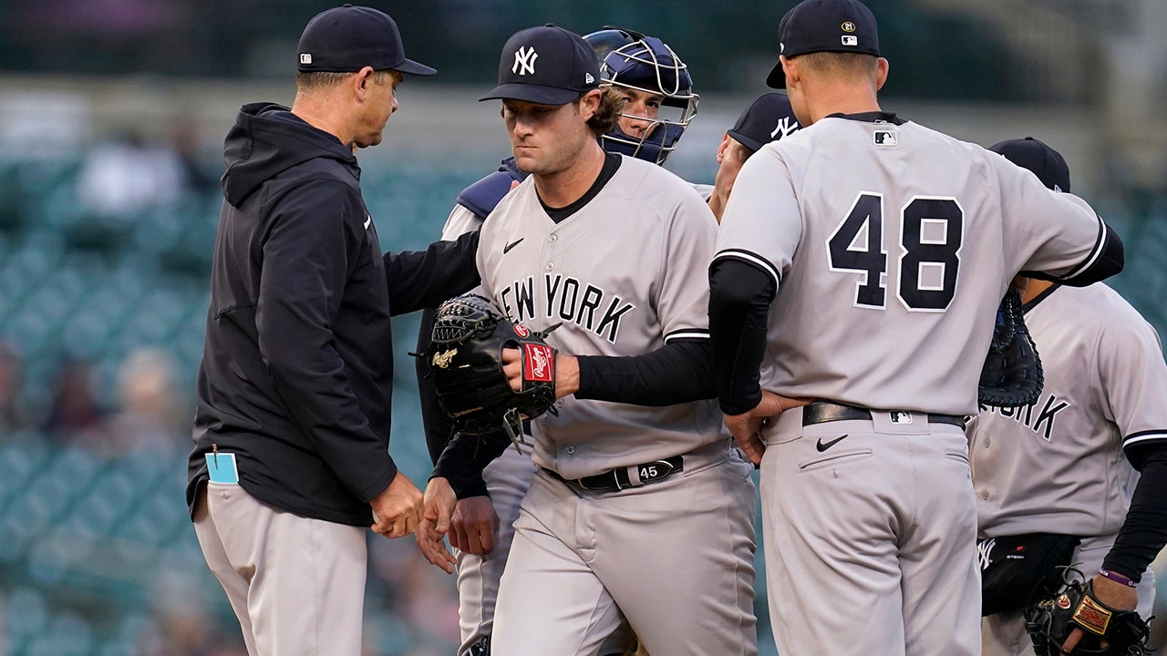 Yankees' Gerrit Cole flirts with perfection in lopsided win over Tigers