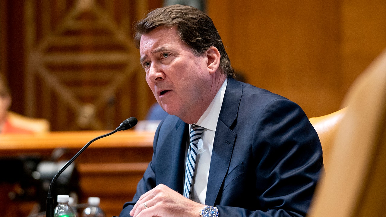 Sen. Hagerty slams Biden plan for Palestinian consulate as 'affront' to Israel, 'bizarre' act of diplomacy