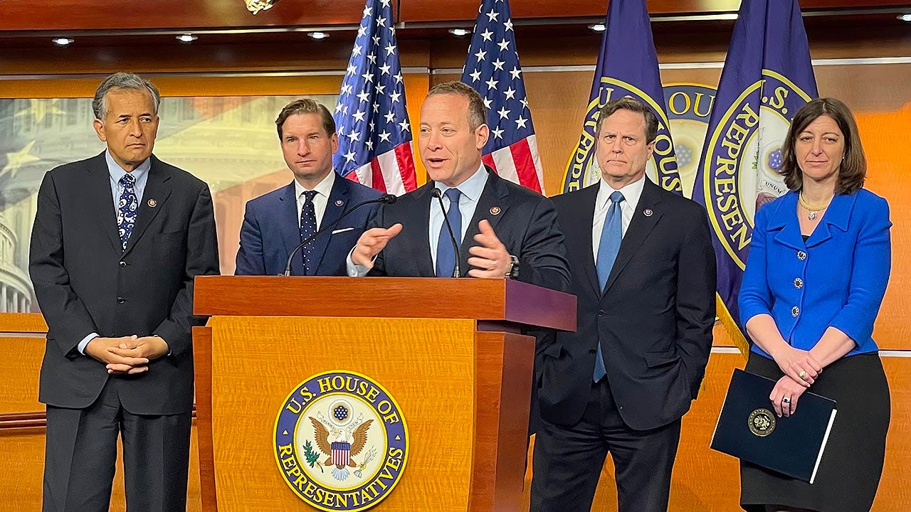 Democrats band together to raise concerns with Iran nuke deal revival: 'We can't stay quiet'