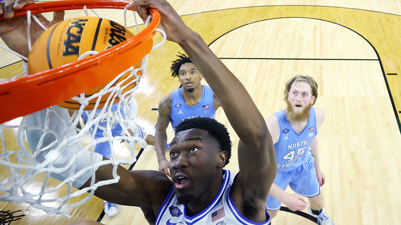 Duke's Williams entering NBA draft after sophomore season