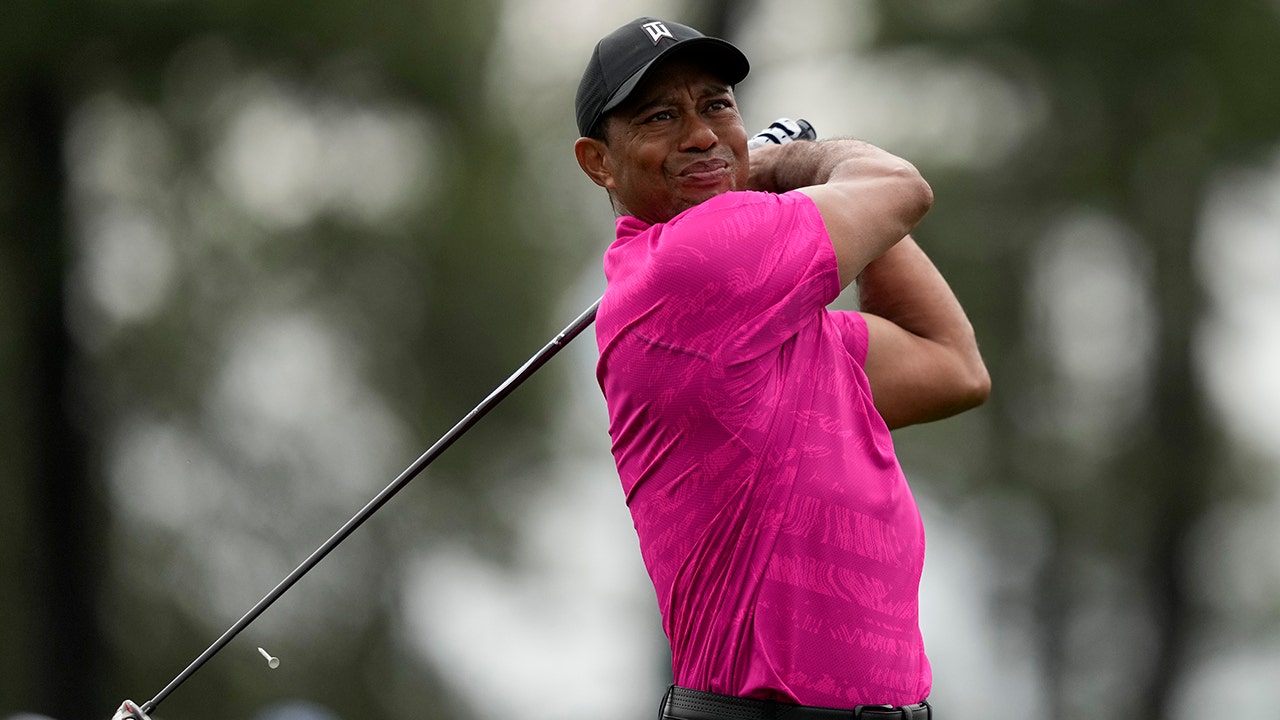 Tiger Woods termine le premier tour du Masters à quelques coups des leaders