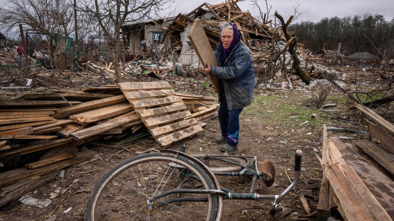 Irish foreign minister visits Ukrainian capital