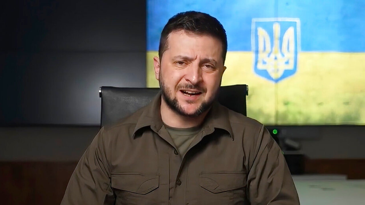 Ukraine's Zelenskyy: 'We're not ready to give away our country'