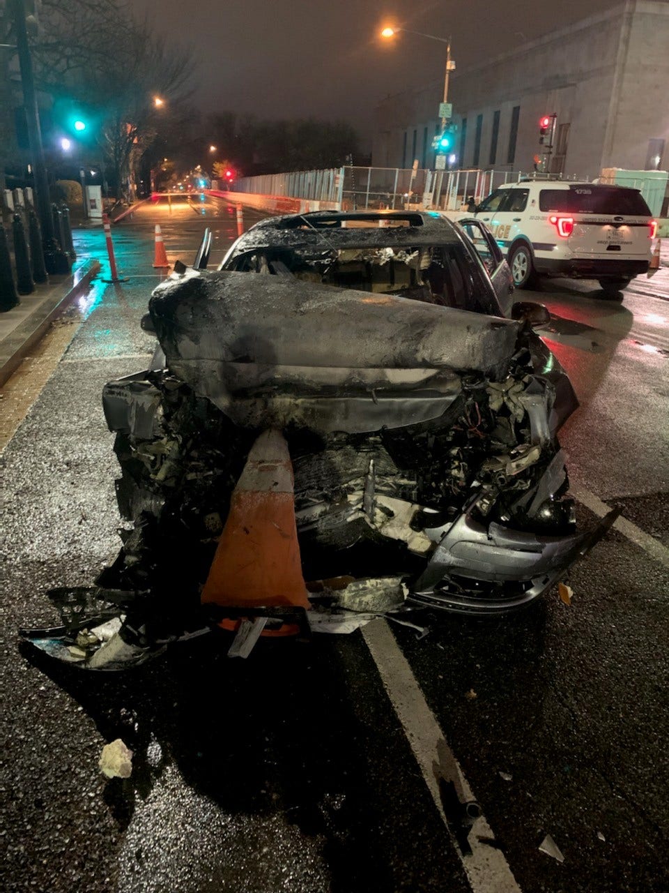 Good Samaritans pull woman from burning car near Supreme Court