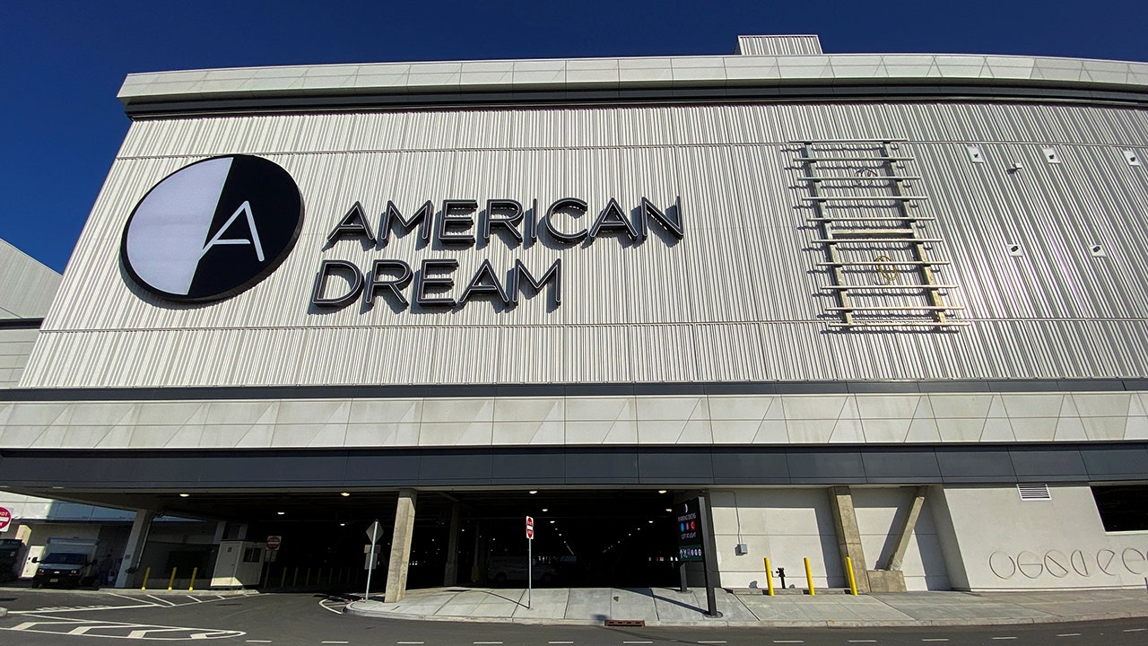 New Jersey S American Dream Mall Shooting Sends Shoppers Running For   Dream Thumb24 