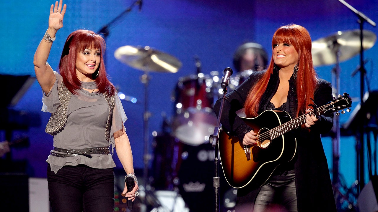 The Judds to reunite for CMT Music Awards performance