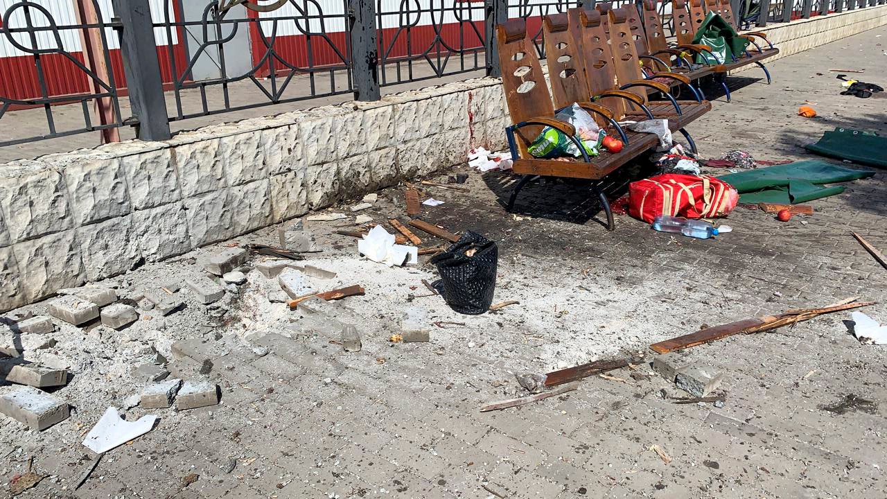 Russian attack on railway station in eastern Ukraine leaves dozens dead, officials say