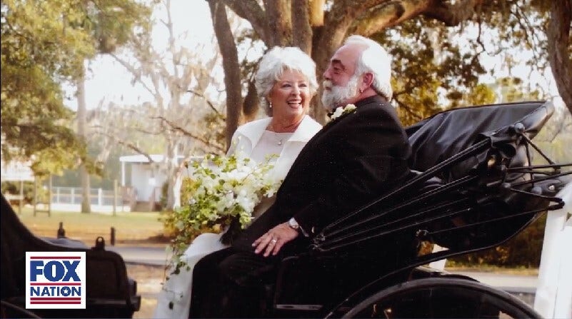 Paula Deen celebrates wedding anniversary by serving up heartwarming stories of family, food on Fox Nation