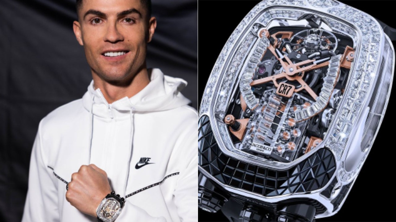 Pastele Cristiano Ronaldo Manchester United Custom Watch Awesome Unisex  Black Classic Plastic Quartz Watch for Men