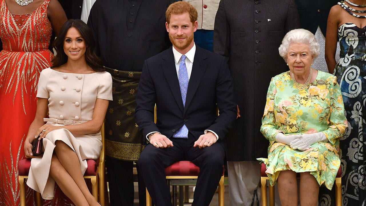 Prins Harry en Meghan Markle bezoeken koningin Elizabeth voor het eerst samen sinds ze het VK hebben verlaten