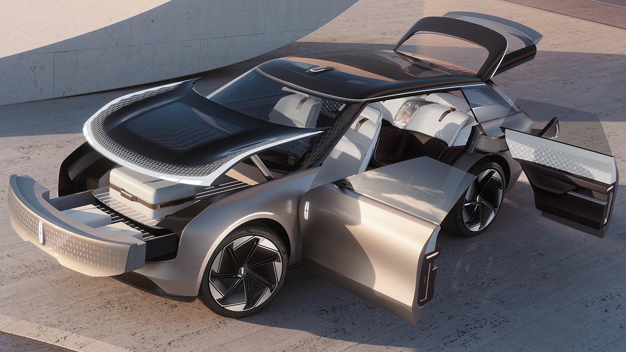 The Lincoln Star is a transparent electric SUV