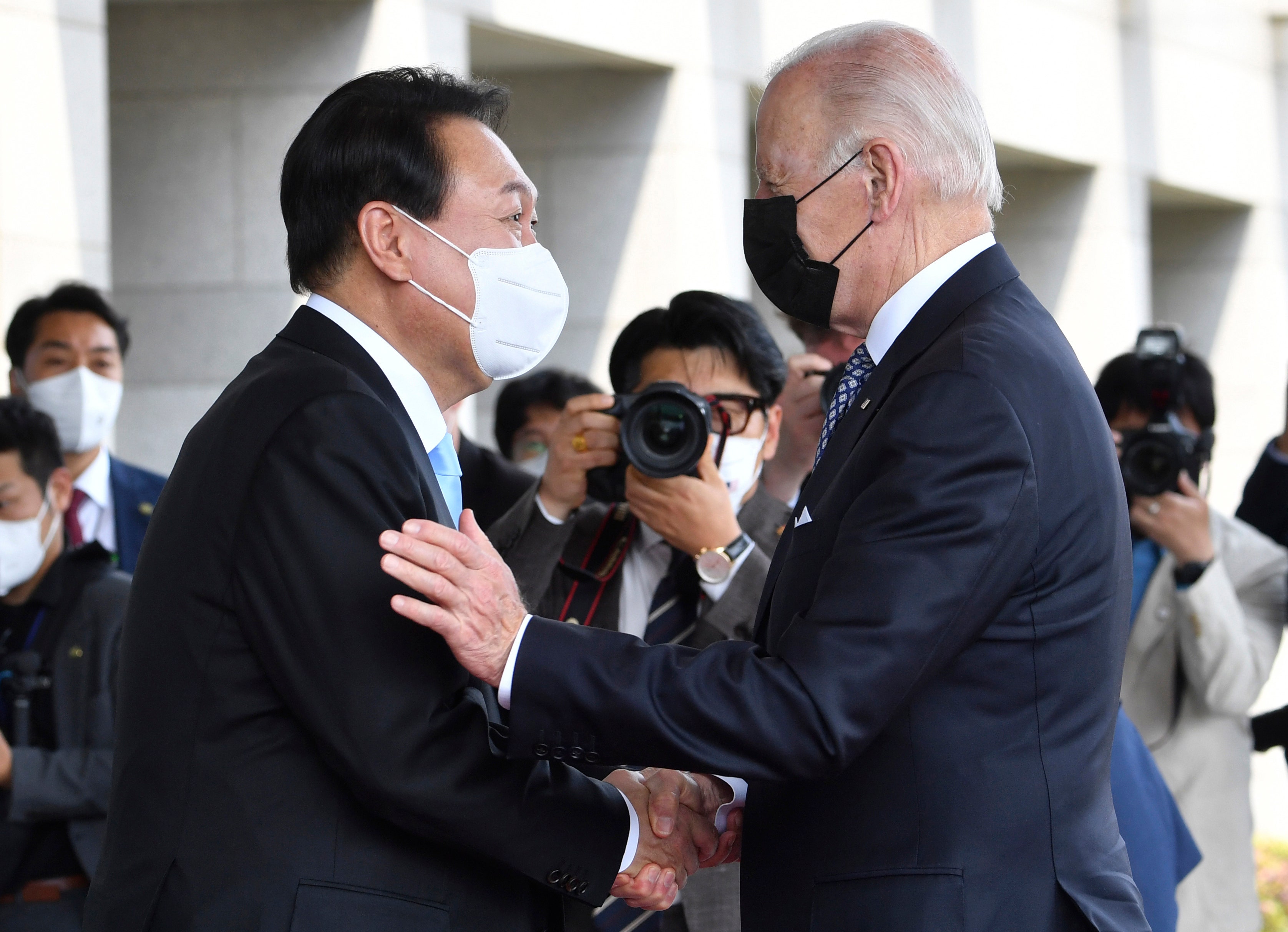 Biden, Hàn Quốc phối hợp đối phó với mối đe dọa hạt nhân của Triều Tiên