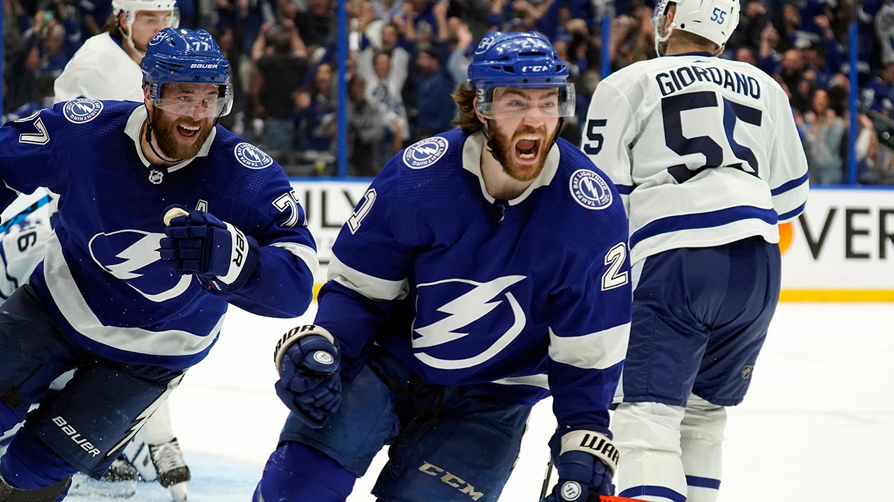 Brayden Point out for Lightning's game against Flyers